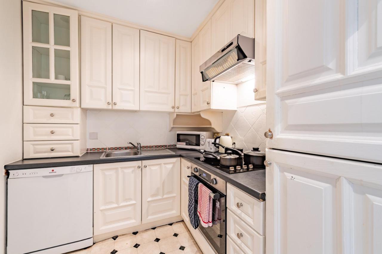 Somerset Court Kensington Apartments London Eksteriør billede